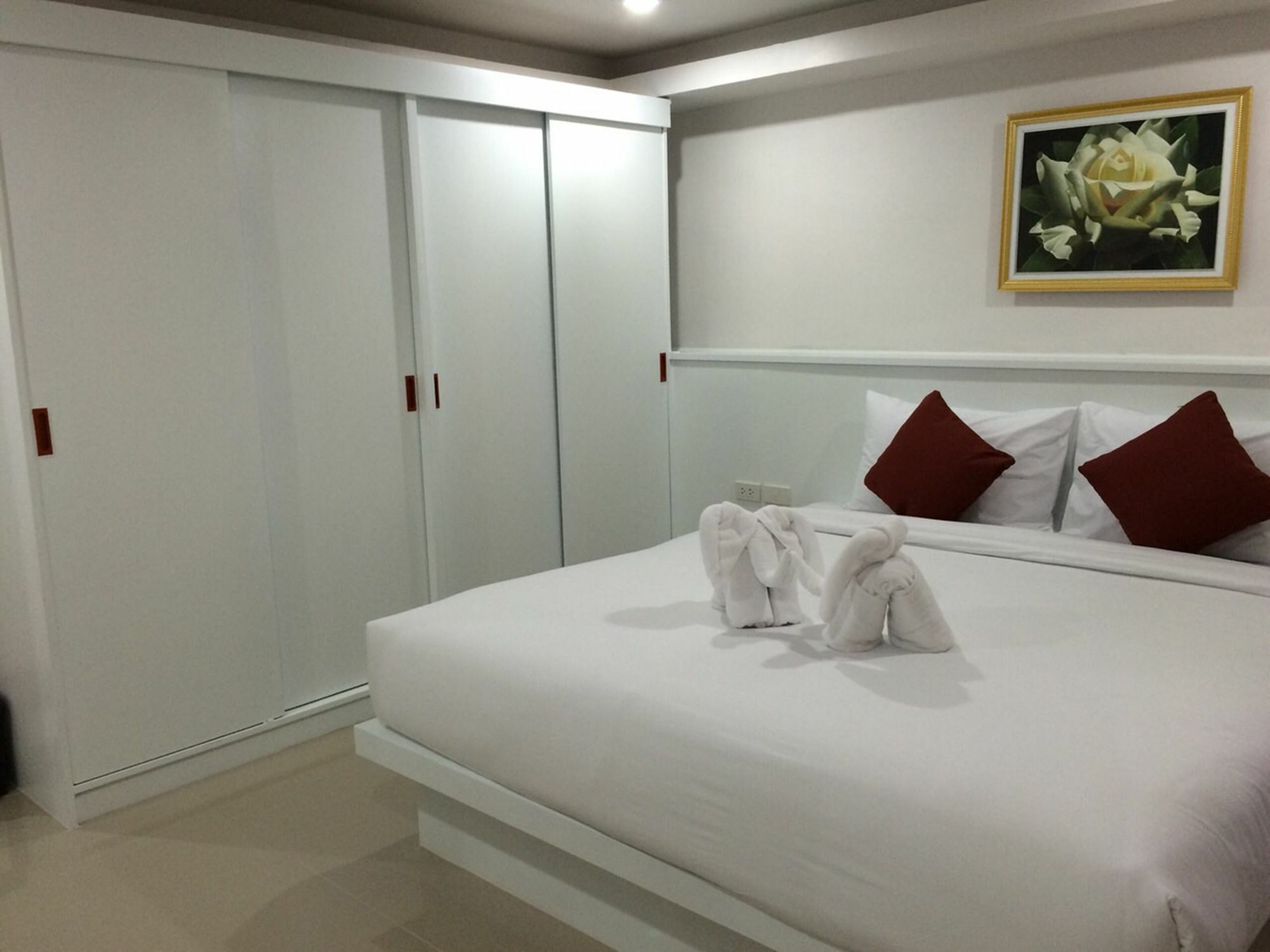 Angelina Guesthouse Patong Luaran gambar